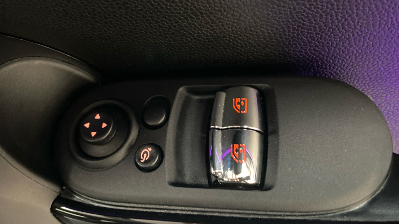 MINI Hatchback 1.5 Cooper Exclusive II 3dr Petrol Hatchback